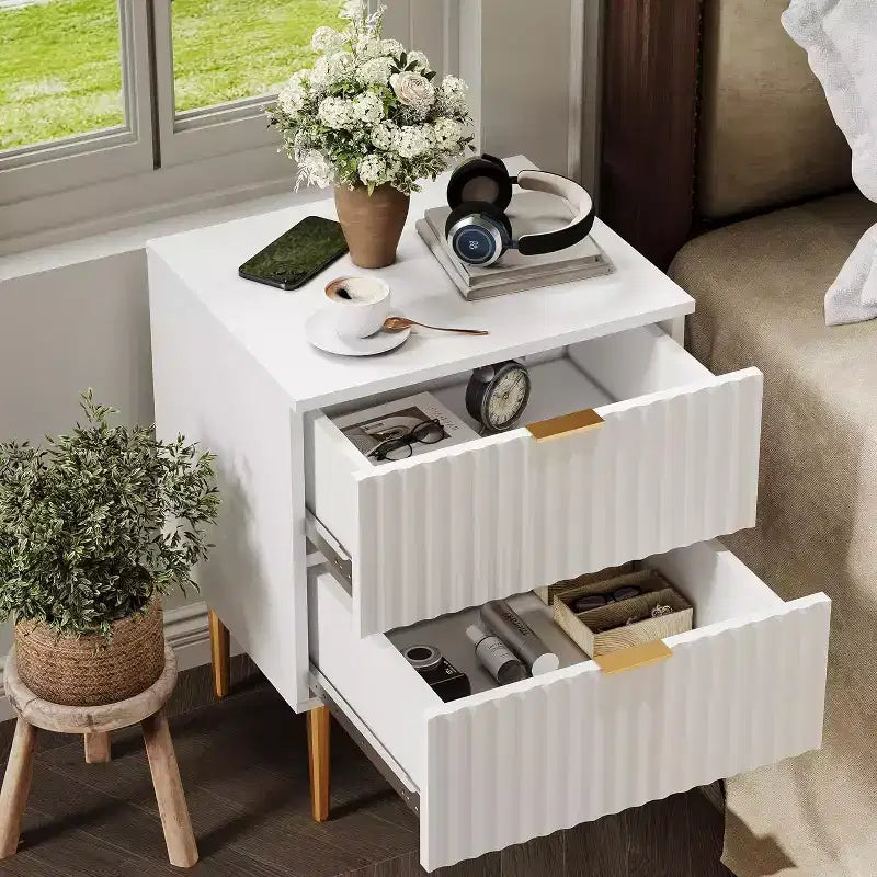 Comodino Moderno con 2 Cassetti, Comodino Scanalato Oro e Legno, Tavolino da Notte per Camera da Letto o Appartamento