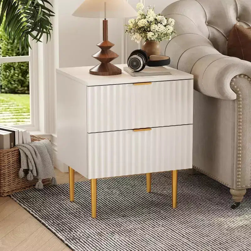 Comodino Moderno con 2 Cassetti, Comodino Scanalato Oro e Legno, Tavolino da Notte per Camera da Letto o Appartamento